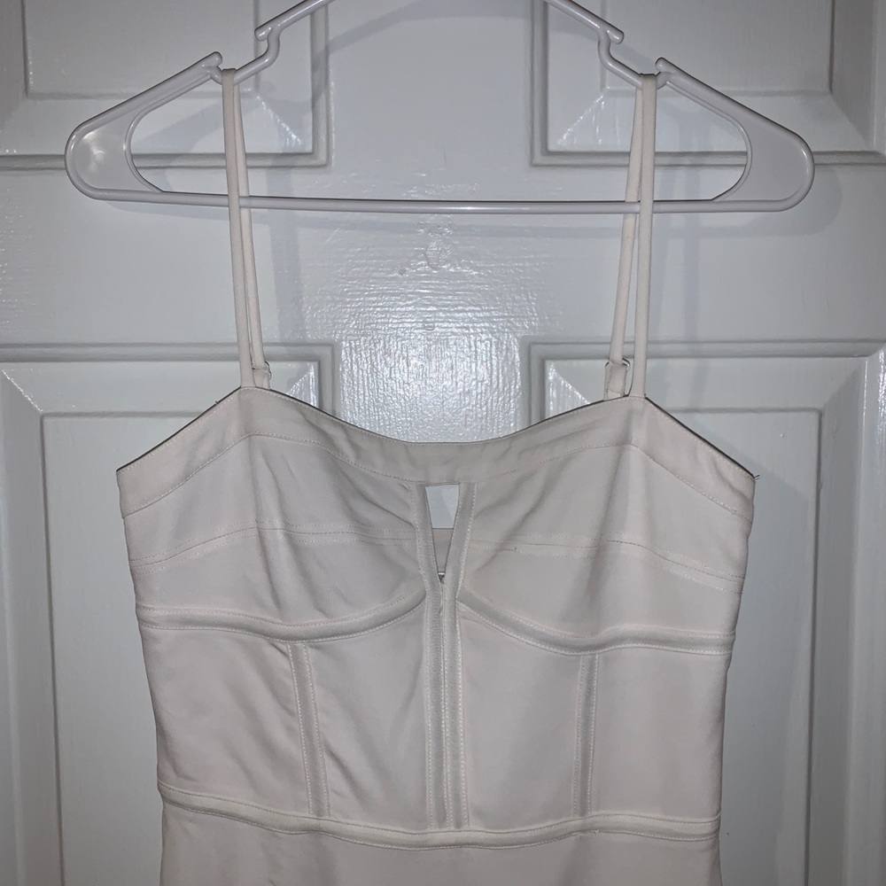 Bebe Keyhole Dress - Picture 2 of 10